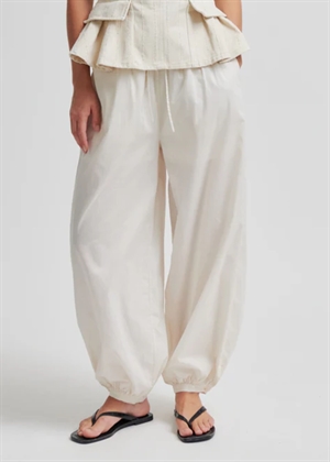 Avida buks Eggnog Second Female 